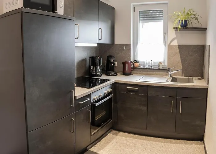 Apartment / Christ *