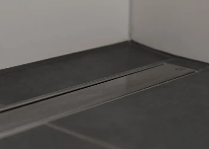 Apartment / Christ *