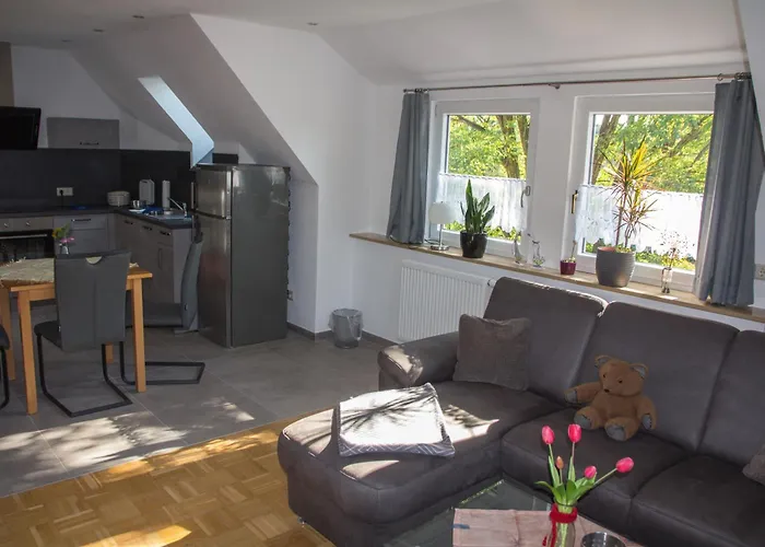 Apartment / Christ *