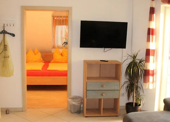 Apartment / Christ *