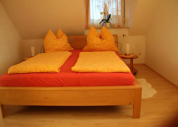 Apartment / Christ *